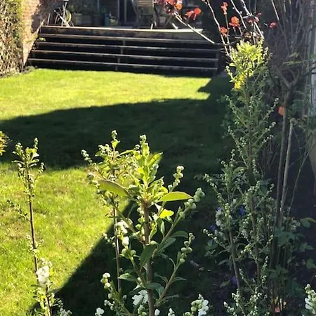 Jolie Maison 4 Chambres Jardin & Balneo Вилла Марк-ан-Барёль