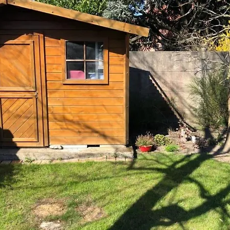 Jolie Maison 4 Chambres Jardin & Balneo Вилла Марк-ан-Барёль